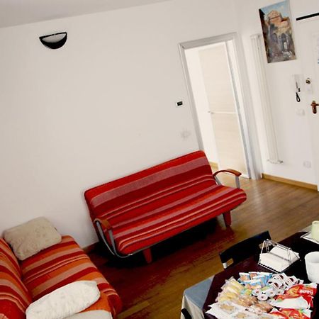 B&B La Luna Dal Borgo เยซี ภายนอก รูปภาพ