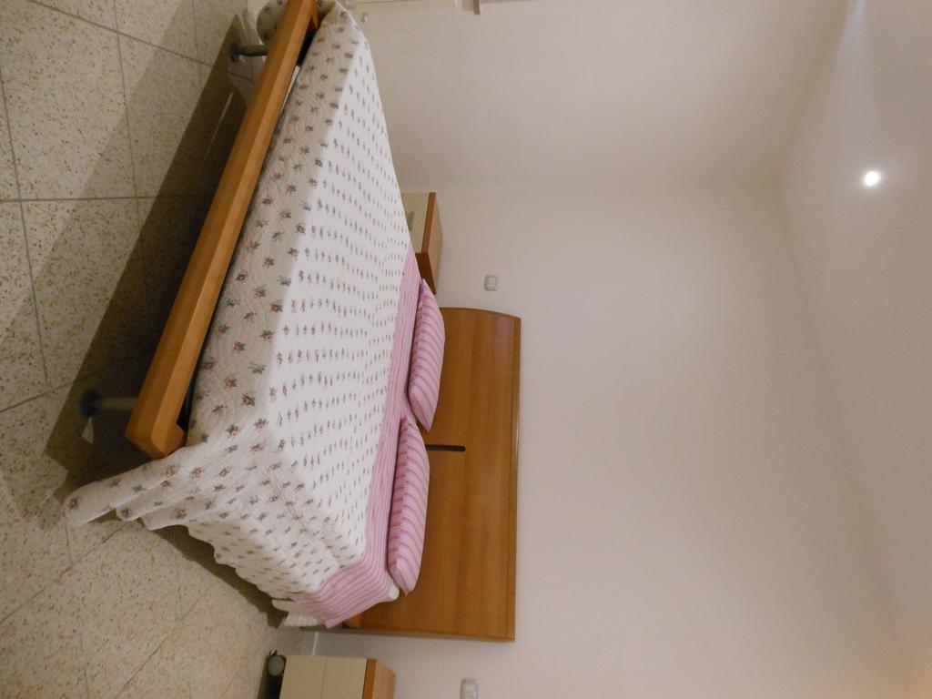 B&B La Luna Dal Borgo เยซี ภายนอก รูปภาพ